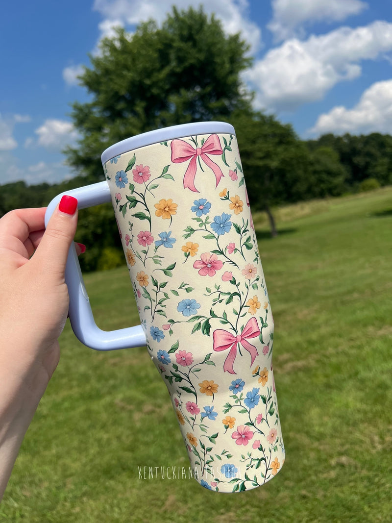 40 oz tumbler- Dainty floral bows
