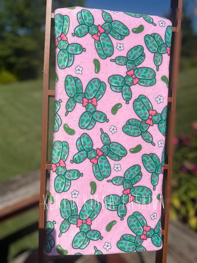 60x80 Fuzzy Blanket - Pickle balloon dog